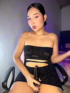 iamkyliewest online show from March 23, 2026, 5:51 am