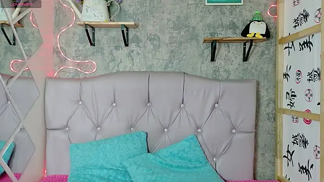 Sophia xoxo1 online show from April 3, 2026, 1:06 pm