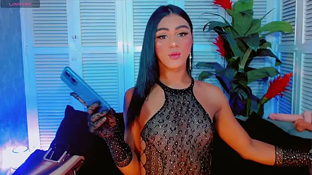 tiifannysexyhot online show from April 13, 2026, 7:12 am