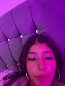LINDA EF online show from May 19, 2026, 1:51 pm