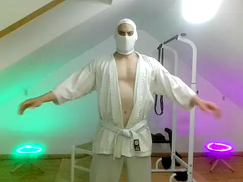 NinjaLaser online show from April 18, 2026, 7:40 pm