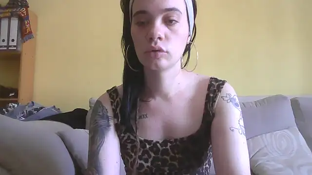 anastasia-evans online show from April 9, 2026, 12:55 pm