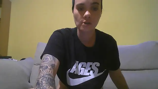 anastasia-evans online show from July 17, 2026, 12:57 pm