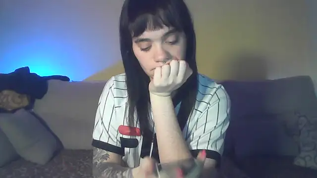 anastasia-evans online show from May 10, 2026, 11:28 pm