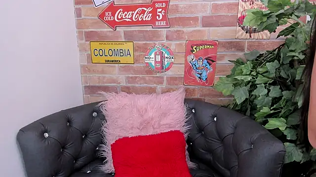 miss loolita online show from April 9, 2026, 6:58 pm