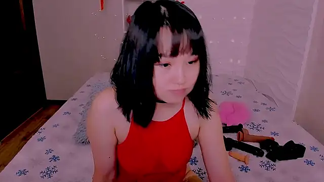 Akiko Yun online show from July 2, 2026, 12:44 am