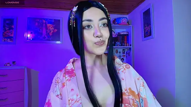 Nanachi uwu online show from March 28, 2026, 5:30 am