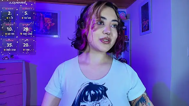 Nanachi uwu online show from March 26, 2026, 5:28 am