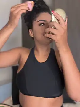 karlymonroe online show from March 25, 2026, 10:52 pm