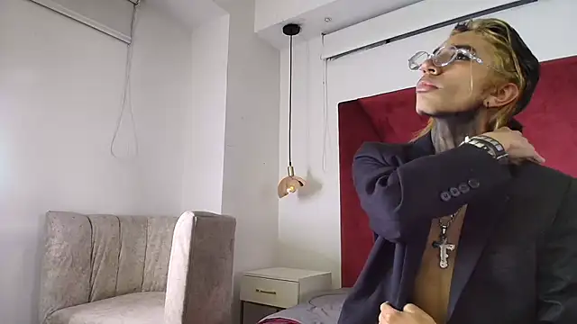 aetternum  online show from April 18, 2026, 5:21 am