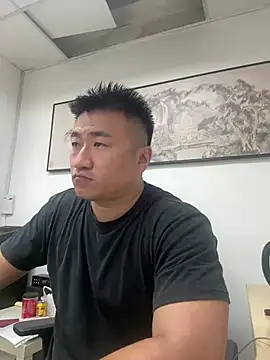 Cunzhangshibage02 online show from July 1, 2026, 1:28 am