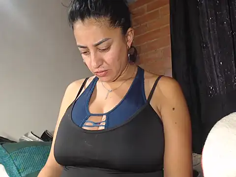 Snapshot of Alexandrina chatting on February 13, 2025, 10:11 pm Alexandrina online show from February 13, 2025, 10:11 pm