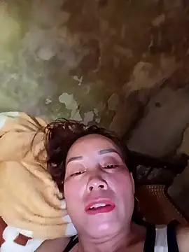 Lyly22x online show from April 12, 2026, 9:34 am