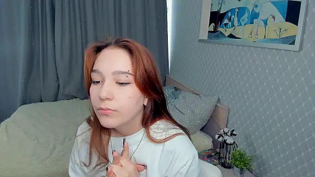 EviaLunn online show from March 19, 2026, 11:54 am