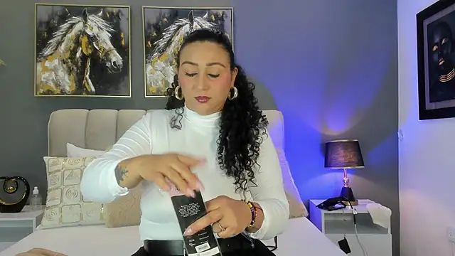 VaniaRouse online show from March 30, 2026, 2:40 pm