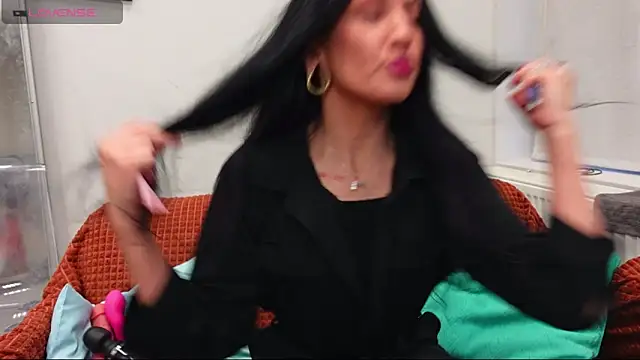 Nicky Diam online show from March 31, 2026, 4:42 pm