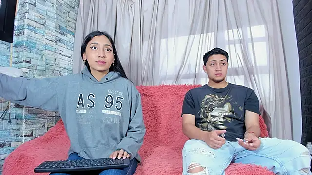 NoahAndBunny online show from March 29, 2026, 11:23 am