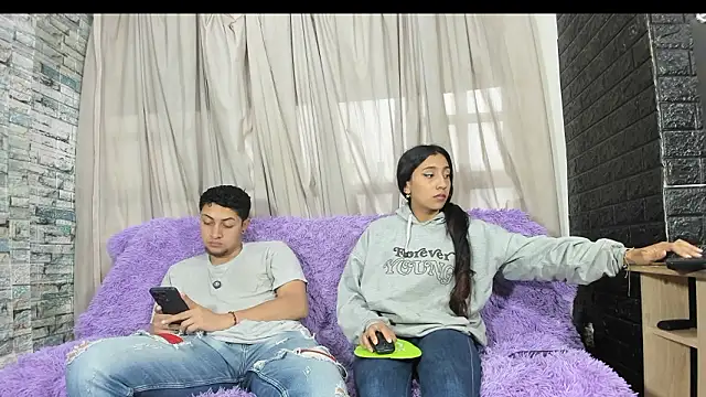 NoahAndBunny online show from March 30, 2026, 11:44 am