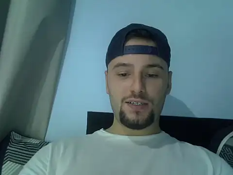 piazaocwb23 online show from April 11, 2026, 4:09 am