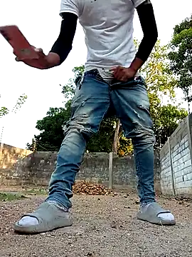 spittingpig1 online show from March 21, 2026, 11:14 am