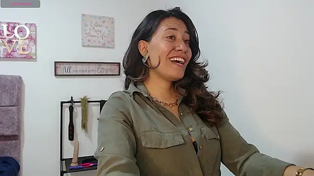 violeta scott online show from March 19, 2026, 1:33 pm