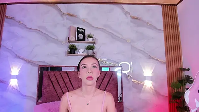 sofi naughty   online show from March 31, 2026, 2:35 am