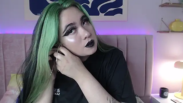 Liliith Zeniith online show from April 10, 2026, 5:42 pm