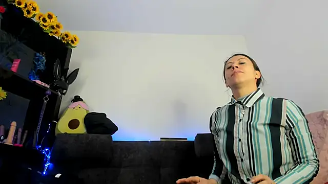ItsAmara online show from May 20, 2026, 12:46 pm