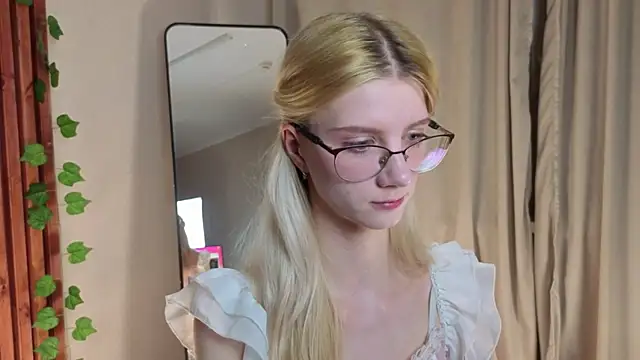 M1aForever online show from April 13, 2026, 5:17 pm