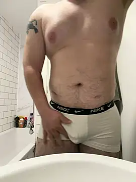 bigmillz32 online show from March 23, 2026, 12:33 am