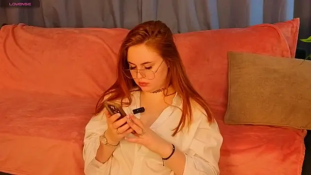 VanesaClark online show from March 26, 2026, 4:44 am