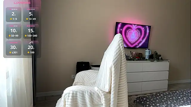 Olivia 132 online show from April 2, 2026, 10:11 am