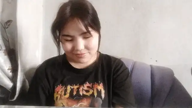 CuteAngell online show from April 10, 2026, 7:37 am