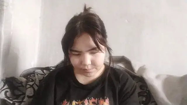 CuteAngell online show from April 11, 2026, 7:27 am