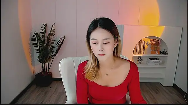 zhoulan-bb online show from April 13, 2026, 3:54 am