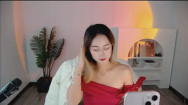 zhoulan-bb online show from March 28, 2026, 2:34 am