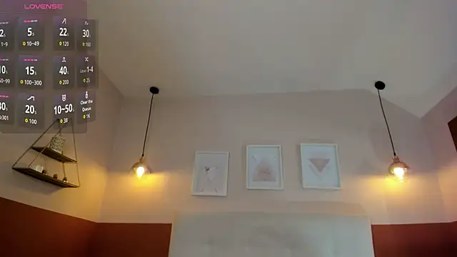 camille eyes online show from April 3, 2026, 1:39 pm