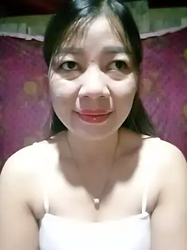 Snapshot of Yiyi102300 chatting on July 16, 2026, 10:51 pm Yiyi102300 online show from July 16, 2026, 10:51 pm