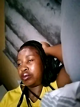 Prettylicou online show from March 18, 2026, 3:03 pm