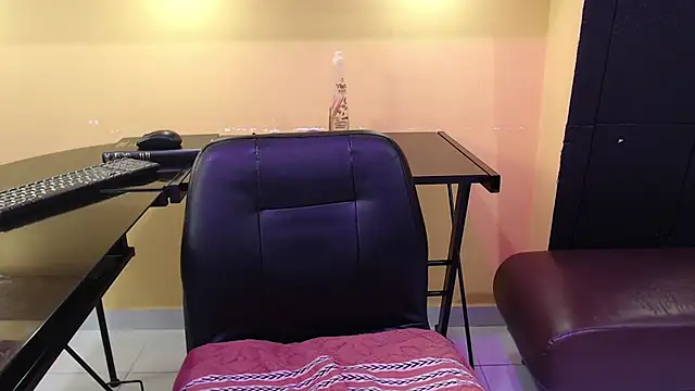 AlinaMorris online show from April 11, 2026, 7:45 am