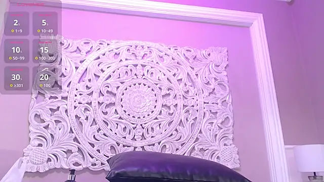 ElaineLaurent online show from April 2, 2026, 3:24 am