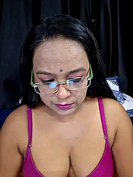 Snapshot of hornyrosy321 chatting on June 21, 2026, 5:19 pm hornyrosy321 online show from June 21, 2026, 5:19 pm