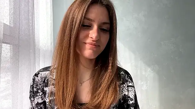 Moonstarisrares online show from March 27, 2026, 10:05 am