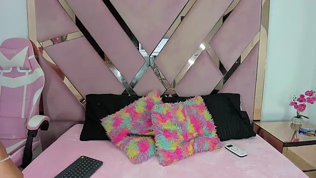 Jade ht online show from April 9, 2026, 12:44 pm