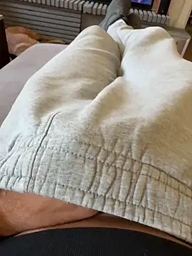 gg79100 online show from April 23, 2026, 1:13 pm