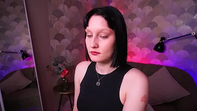 Velvet Lily online show from April 13, 2026, 9:19 pm