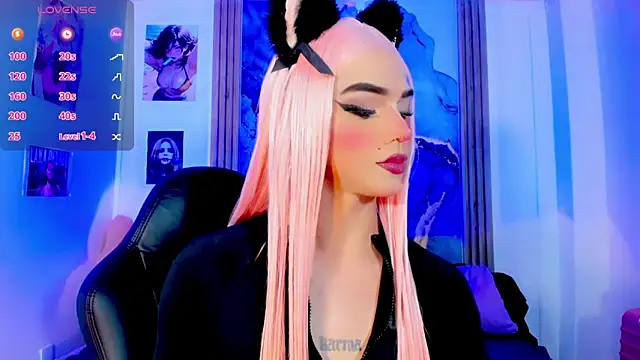 blonde queen- online show from June 3, 2026, 7:29 pm