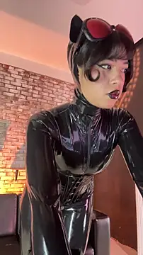 Liana Fem  online show from April 7, 2026, 1:24 pm