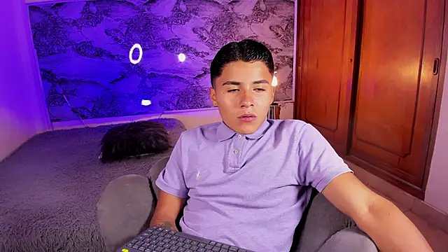 Liam Dustin online show from March 31, 2026, 8:44 pm