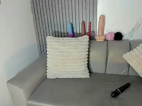 Aslii Smith online show from April 16, 2026, 8:53 pm